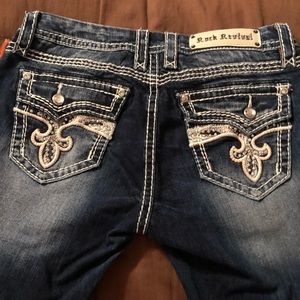 Rock Revival capri’s